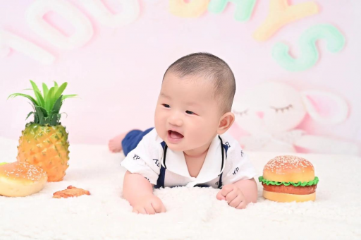 石狮宝宝手上小红点 石狮宝宝手上小红点